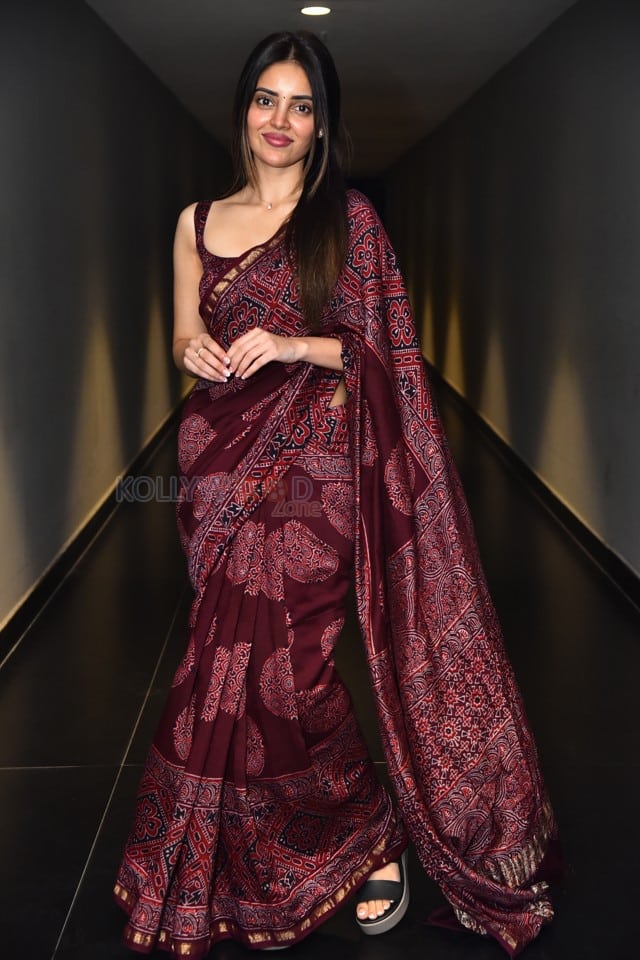 Actress Kushitha Kallapu at 3Roses Season 2 Teaser Launch Pictures 06