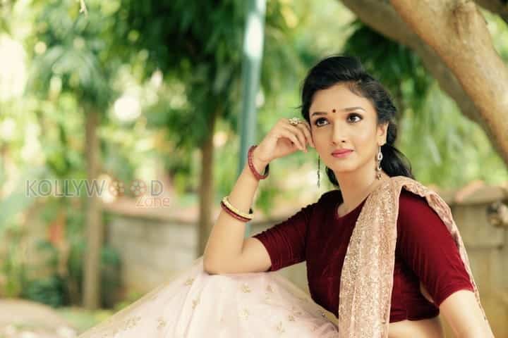 Actress Surabhi Santosh Photoshoot Pictures 11