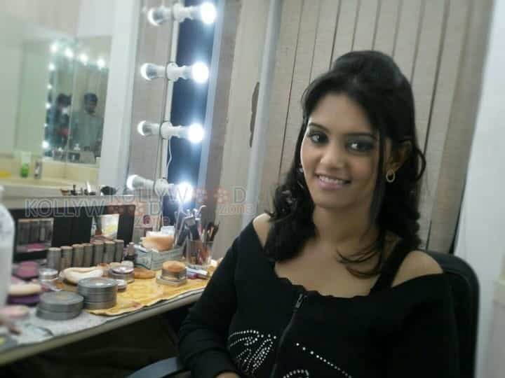 Actress Swathishta Krishnan Photos 16