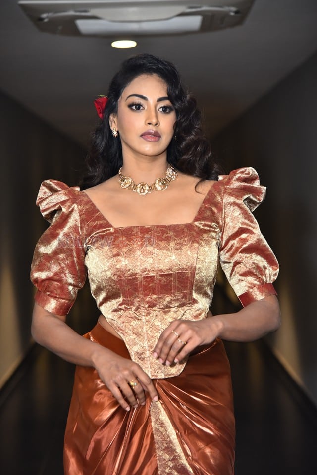 Heroine Kamakshi Bhaskarla at 12A Railway Colony Trailer Launch Pictures 07