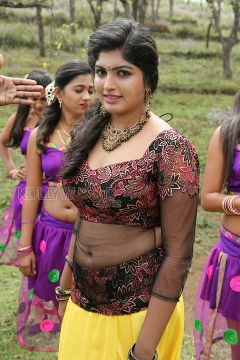 Naina Sarwar In Adra Machan Visilu Movie Pictures 03