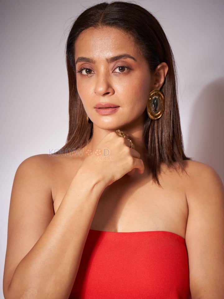 Surveen Chawla