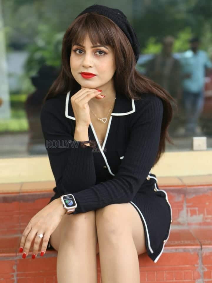 Actress Deepika Singh at Dirty Fellow Teaser Launch Photos 23