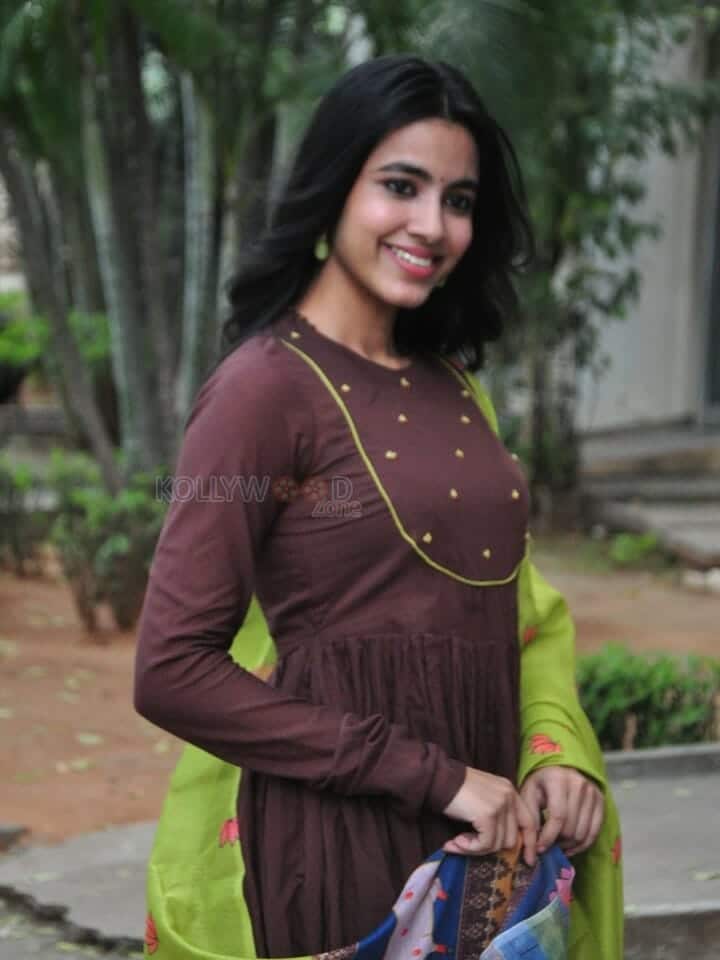Actress Shivani Nagaram at Ambajipeta Marriage Band Teaser Launch Pictures 07