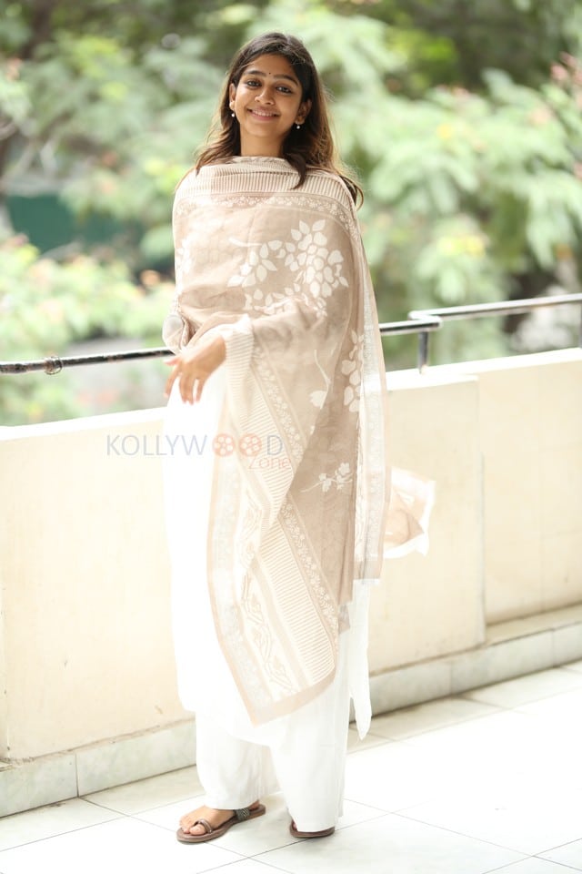 Heroine Ananthika Sanilkumar at 8 Vasantalu Interview Pictures 11