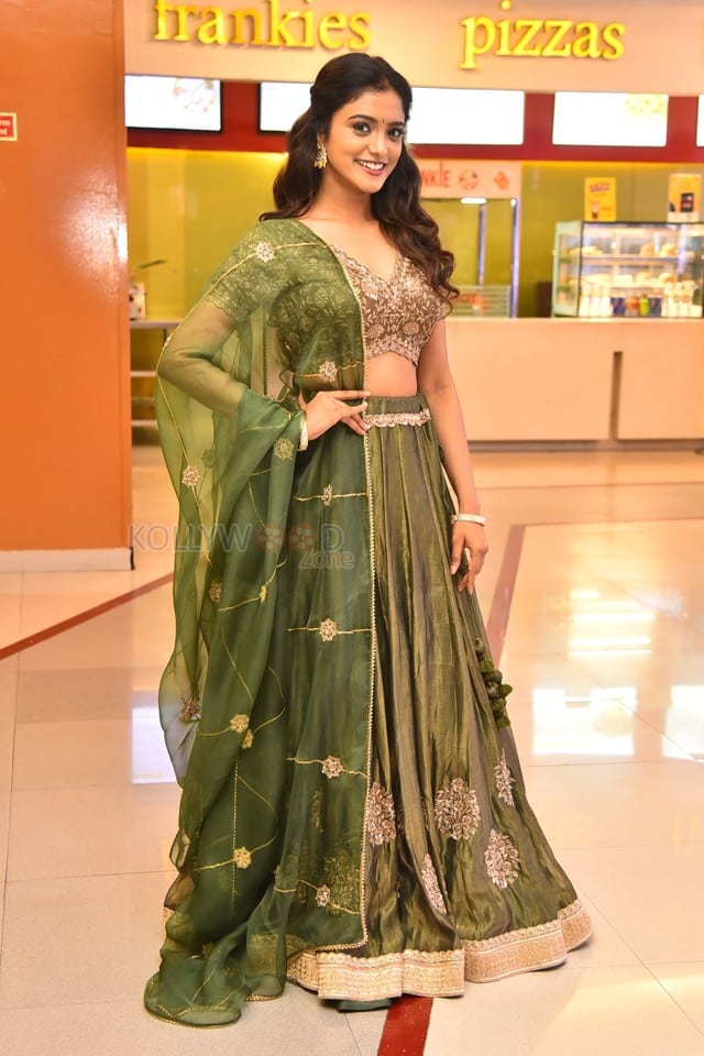 Heroine Roopa Koduvayur at Sarangapani Jathakam Trailer Launch Pictures 06