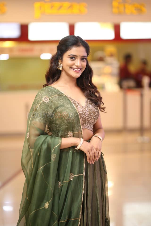 Heroine Roopa Koduvayur at Sarangapani Jathakam Trailer Launch Pictures 10