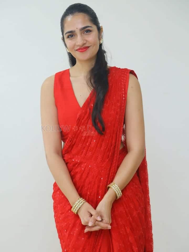 Actress Rukmini Vasanth at Saptha Sagaralu Dhaati Movie Press Meet Pictures 14