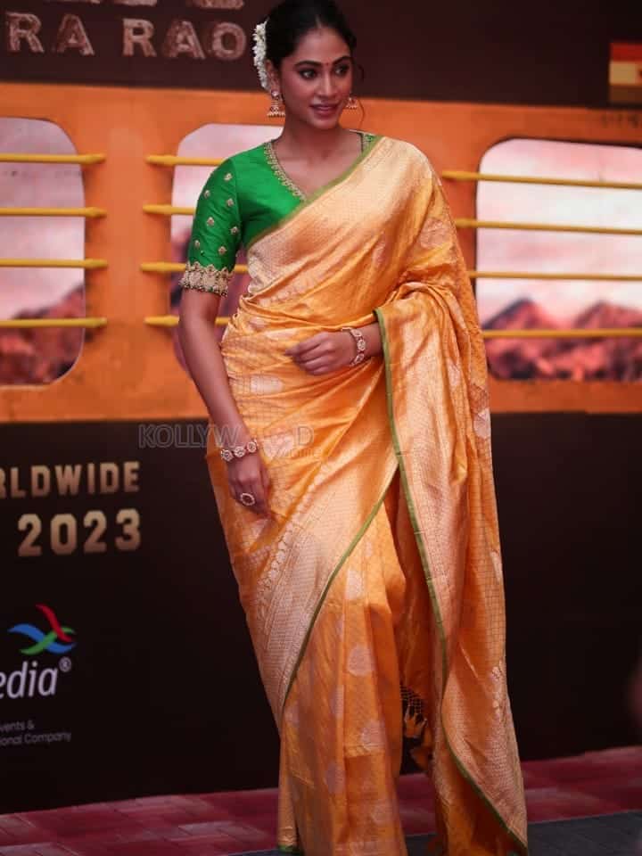 Actress Anukreethy Vas at Tiger Nageswara Rao Pre Release Event Stills 10