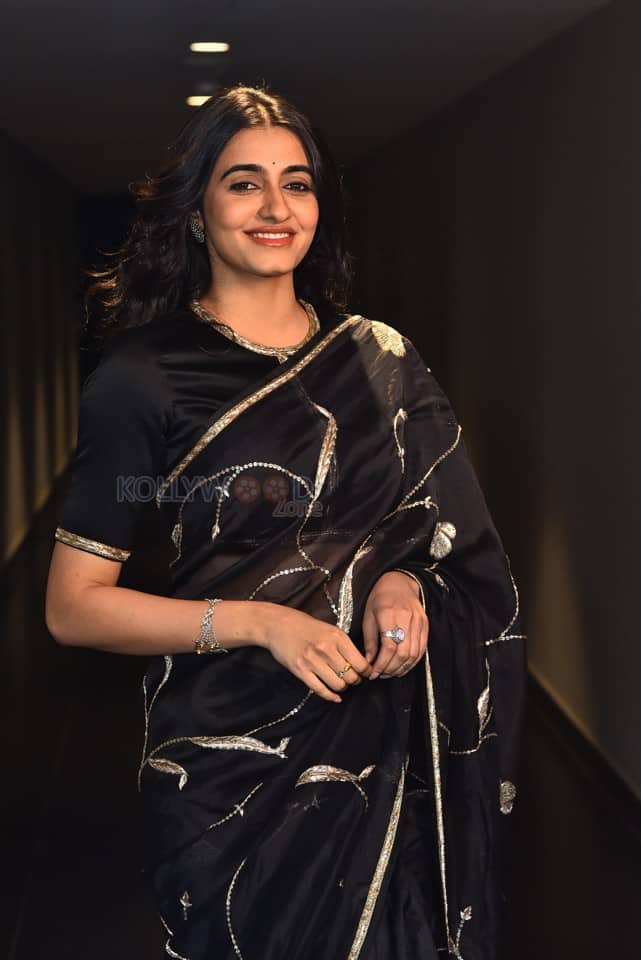 Actress Maanasa Choudhary at Aaryan Movie Pre Release Event Pictures 04