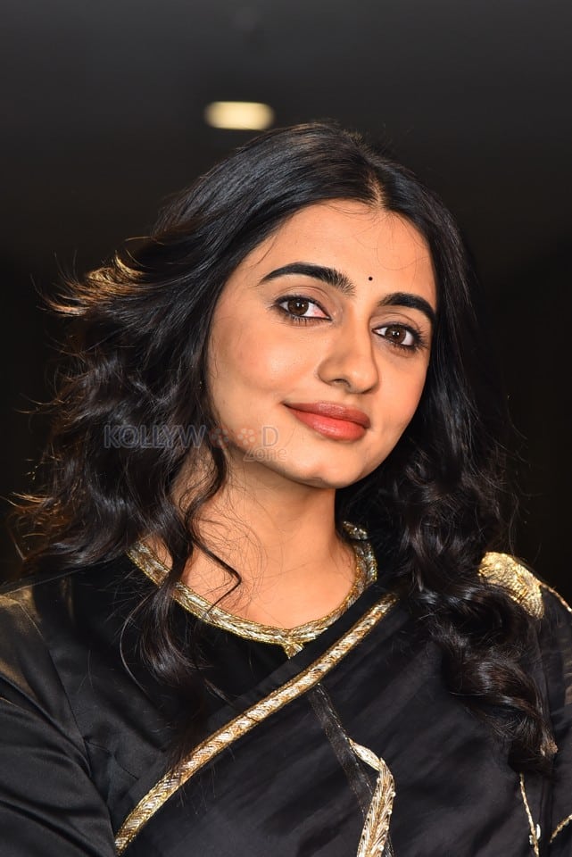 Actress Maanasa Choudhary at Aaryan Movie Pre Release Event Pictures 12