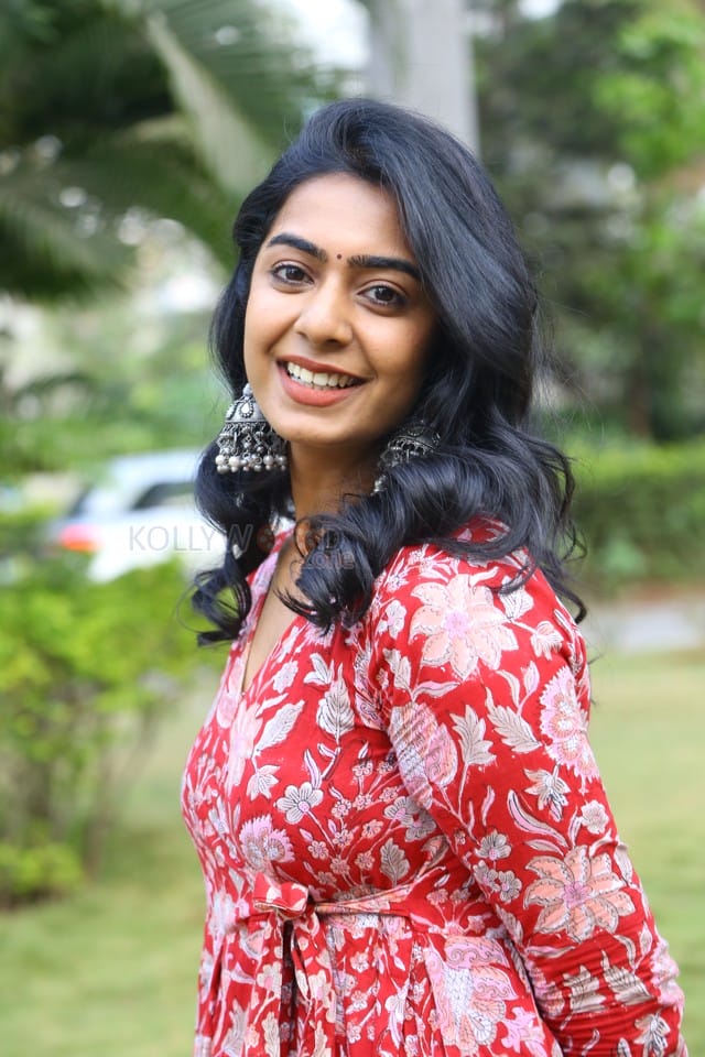 Actress Meghalekha Kacharla at Roti Kapada Romance Movie Press Meet Photos 20