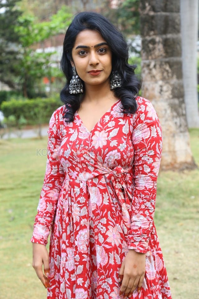 Actress Meghalekha Kacharla at Roti Kapada Romance Movie Press Meet Photos 22