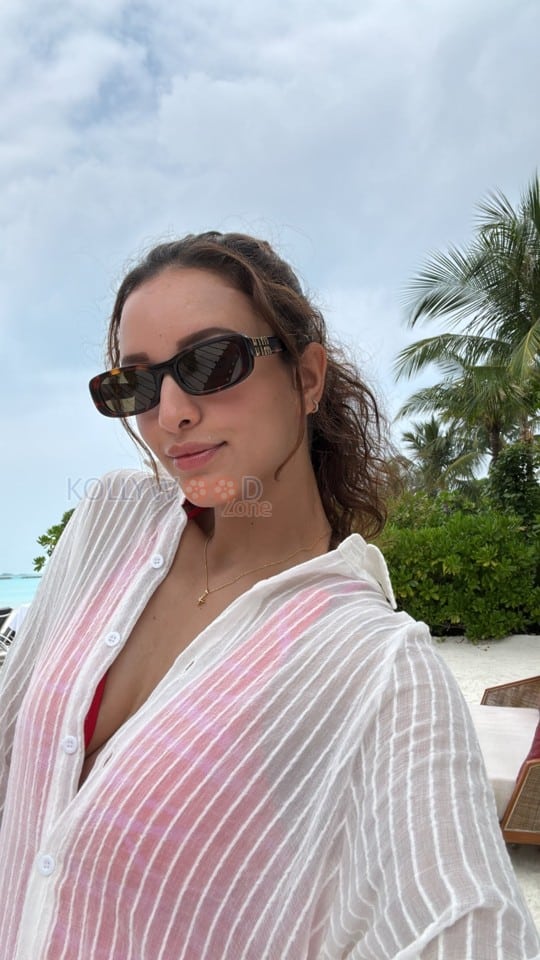 Bollywood sensation Triptii Dimri Maldives Vacation Photos 02