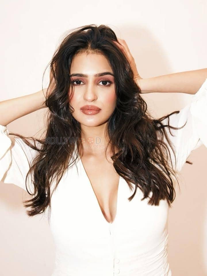 Cute Prakriti Pavani in a White Dress for Fab Look Magazine Photos 01