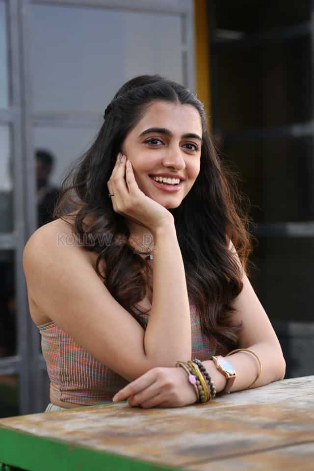 Sexy Actress Maanasa Choudhary at Bubblegum Interview Photos 104