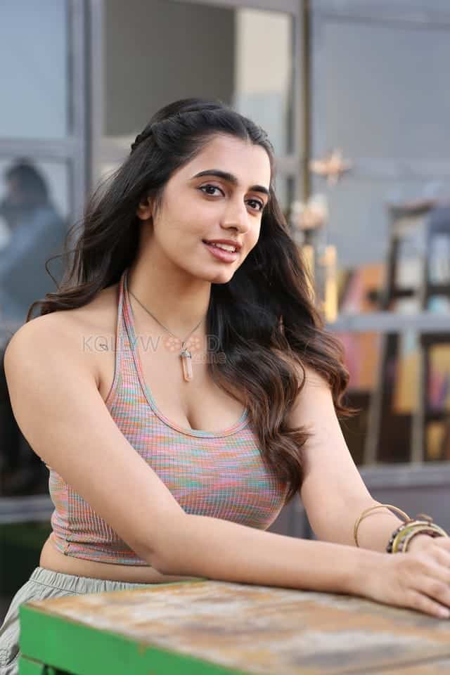 Sexy Actress Maanasa Choudhary at Bubblegum Interview Photos 106