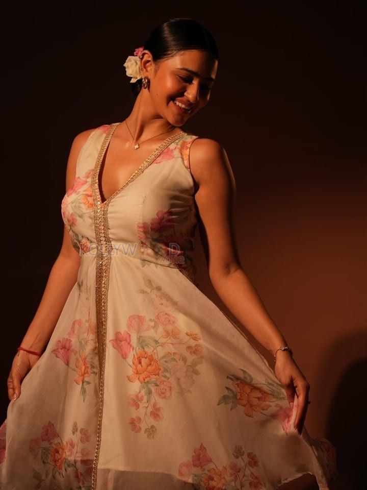 Sexy Prakriti Pavani in a Floral Dress Pictures 03
