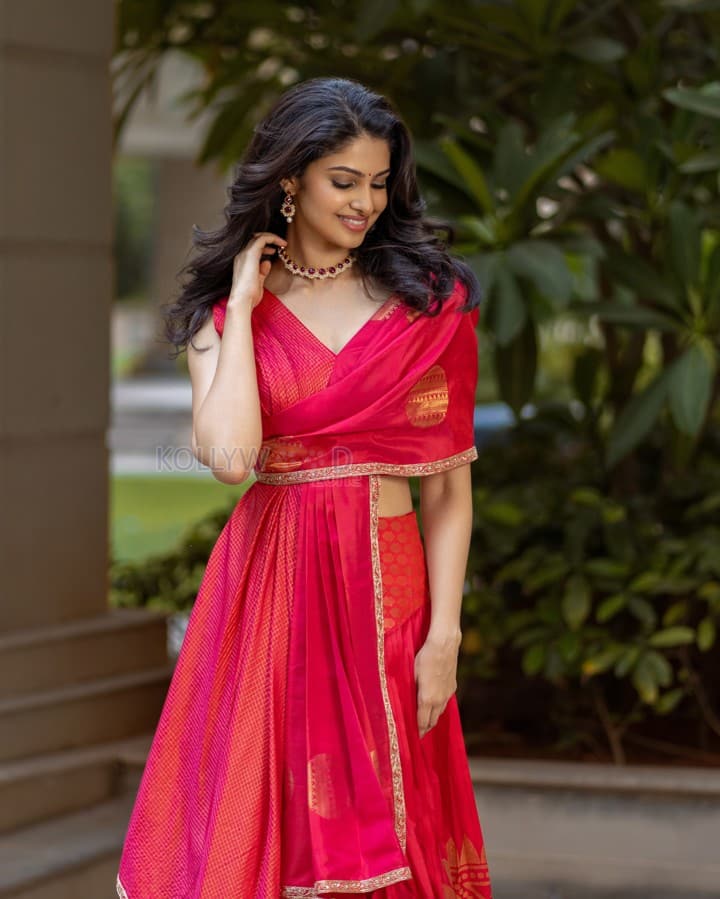 Devaki Nandana Vasudeva Actress Manasa Varanasi Sexy Pictures 17