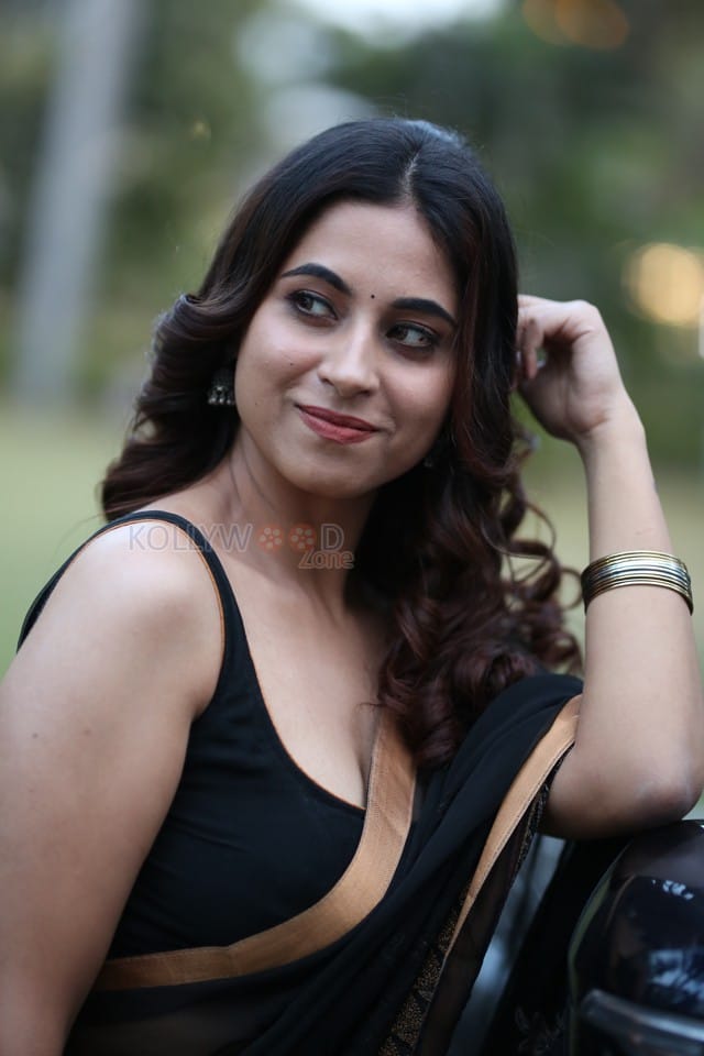 Actress Shashika Tickoo at Padmavyuhamlo Chakradhari Movie Title and First Look Launch Pictures 24