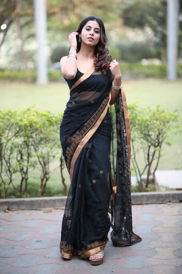 Actress Shashika Tickoo at Padmavyuhamlo Chakradhari Movie Title and First Look Launch Pictures 28