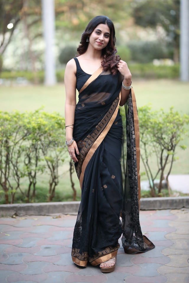 Actress Shashika Tickoo at Padmavyuhamlo Chakradhari Movie Title and First Look Launch Pictures 30