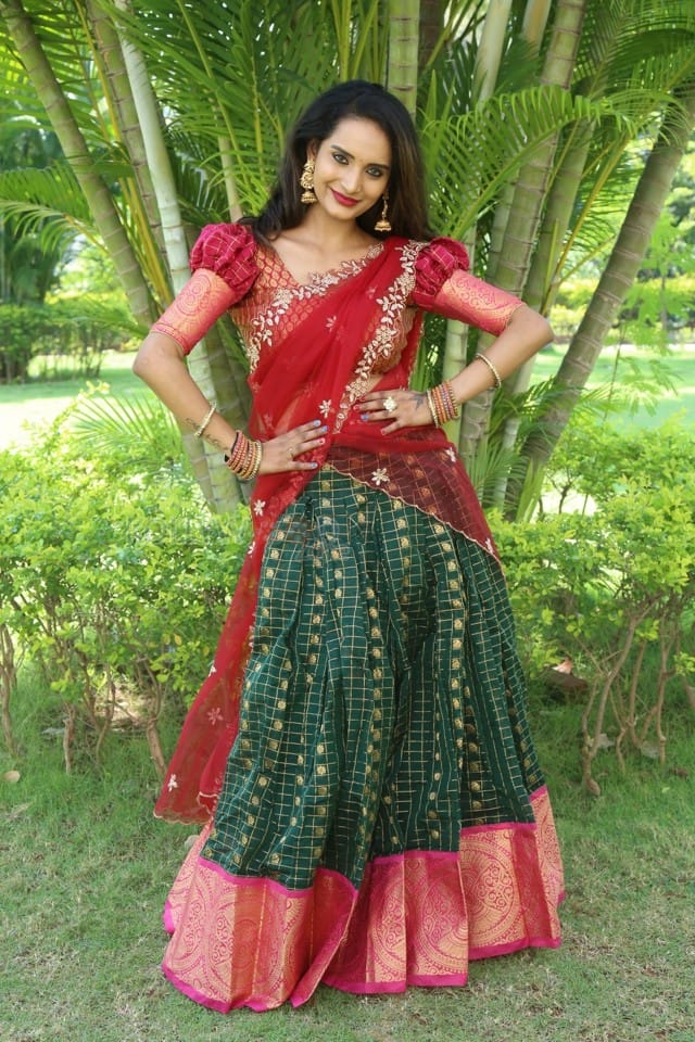 Actress Sreelu at Kotha Rangula Prapancham Movie Teaser Launch Pictures 22