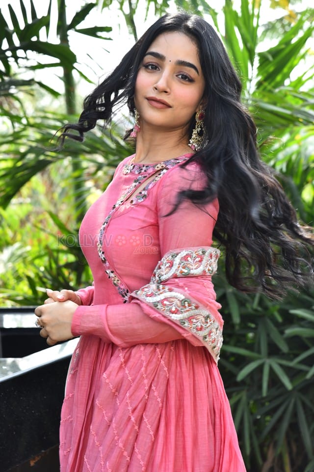 Actress Vishakha Dhiman at Raja the Raja Movie Launch Pictures 25