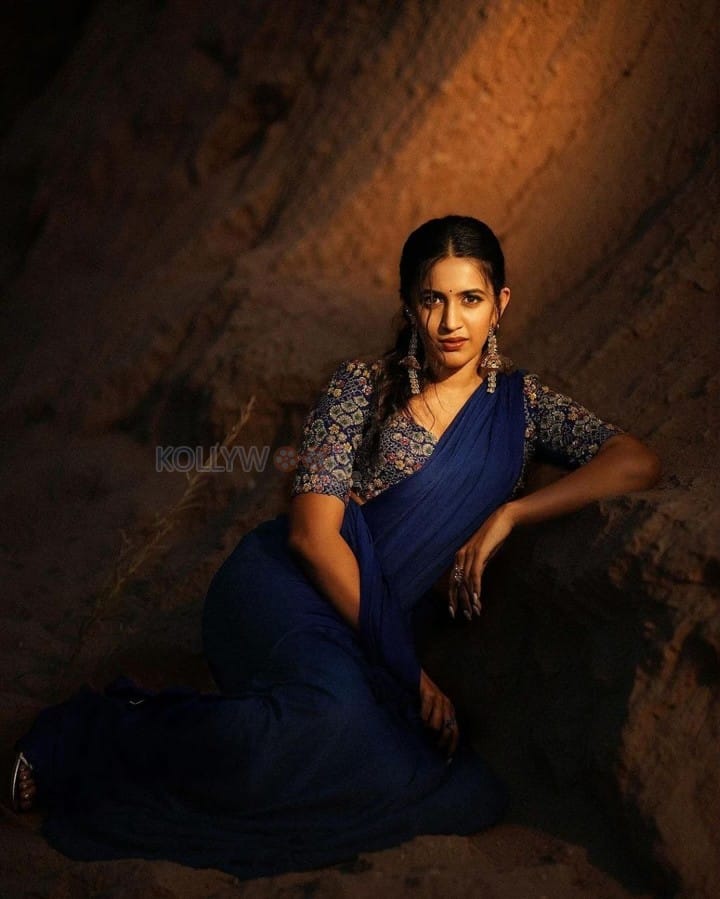 Beautiful Niharika Konidela in a Designer Blue Saree with an Embroidered Blouse Photos 07