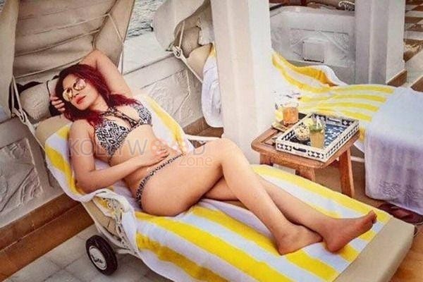 Tv Actress Shama Sikander Sexy Photos 14