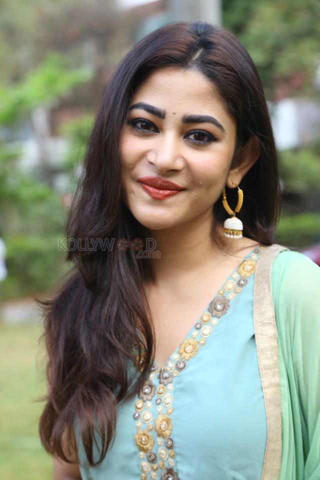 Actress Soniya Bansal at Roti Kapada Romance Movie Press Meet Pictures 20