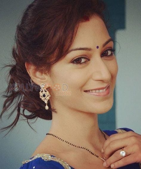 TV Actress Sunayana Fozdar Photos 09