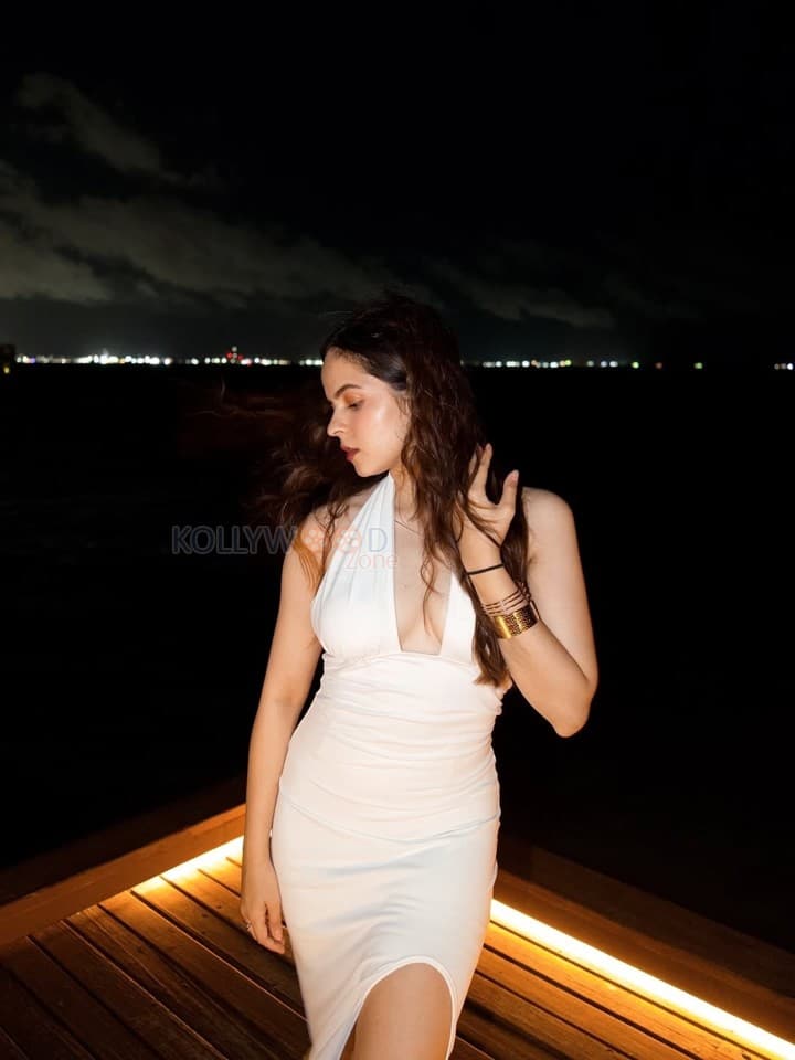 Gorgeous Palak Sindhwani in a White Halter Neck Backless Thigh Slit Bodycon Dress Pictures 03