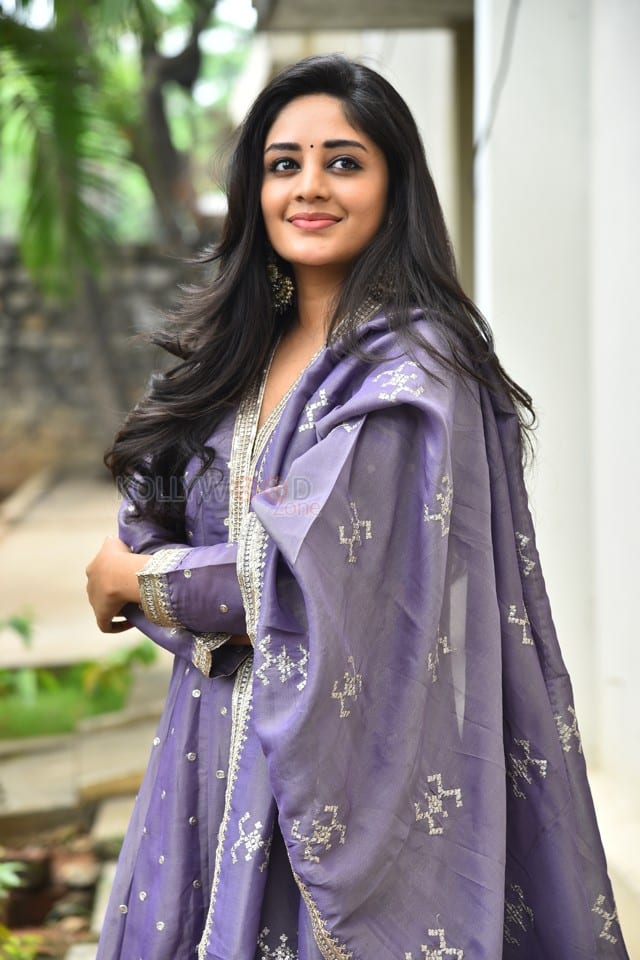 Heroine Deepshika at Maargan Movie Trailer Launch Event Photos 02