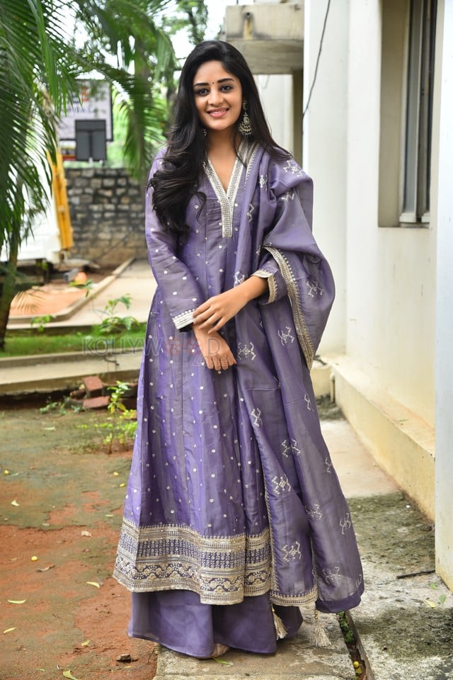 Heroine Deepshika at Maargan Movie Trailer Launch Event Photos 22