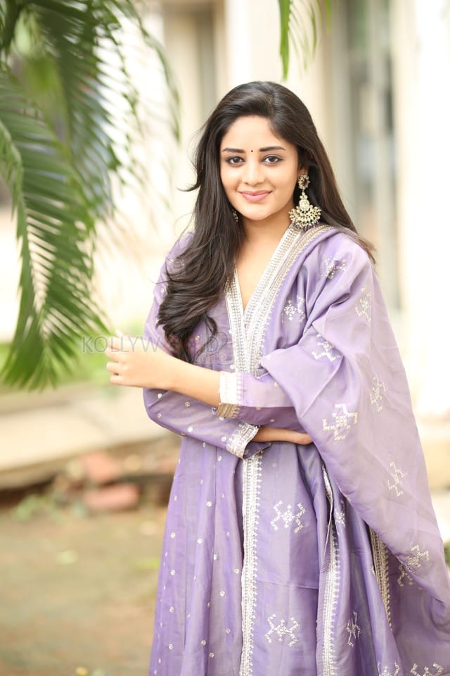 Heroine Deepshika at Maargan Movie Trailer Launch Event Photos 24