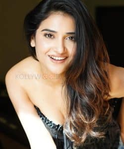 Prisha Rajesh Singh (Prisha Singh)