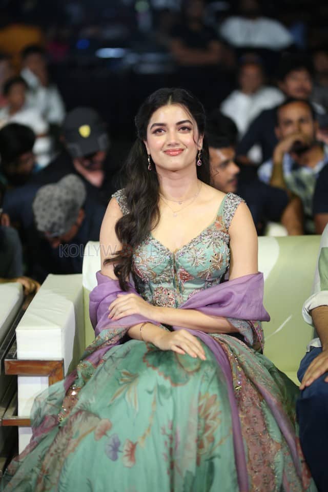 Actress Bhagyashri Borse at Andhra King Taluka Trailer Launch Pictures 07