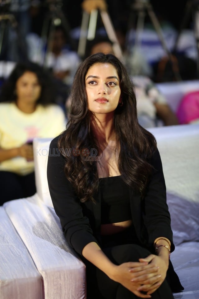 Beautiful Bhagyashri Borse at Kingdom Press Meet Pictures 18