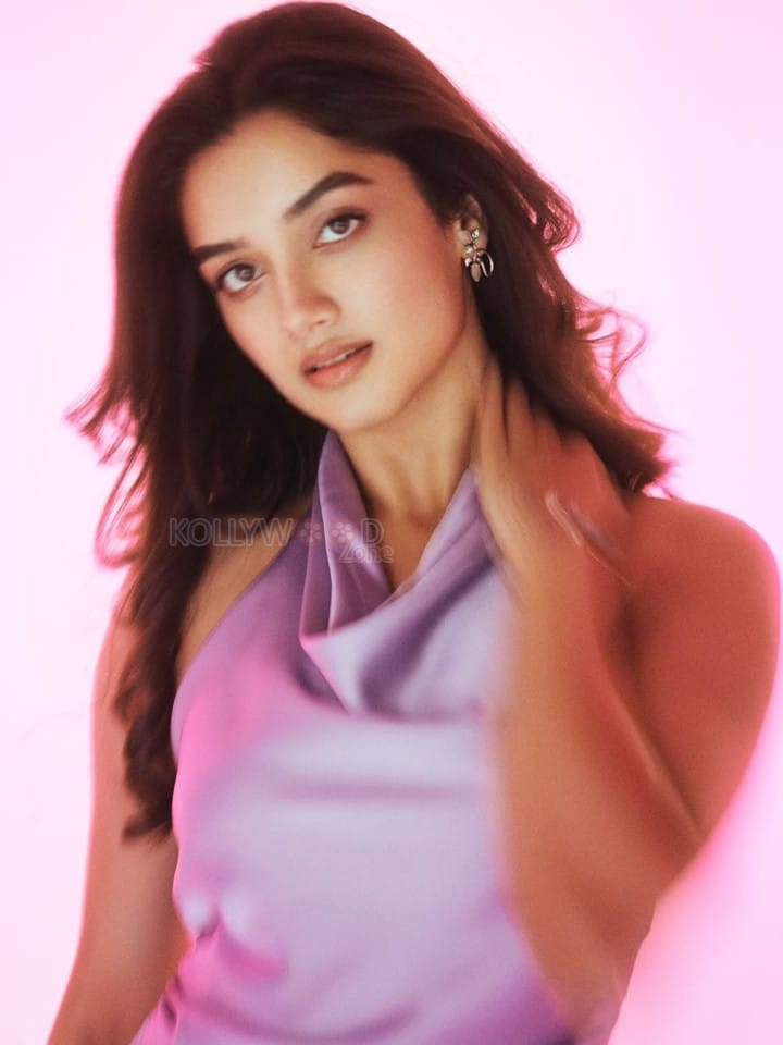 Gorgeous Bhagyashri Borse in a Lavender Halter Neck Satin Dress Photos 02