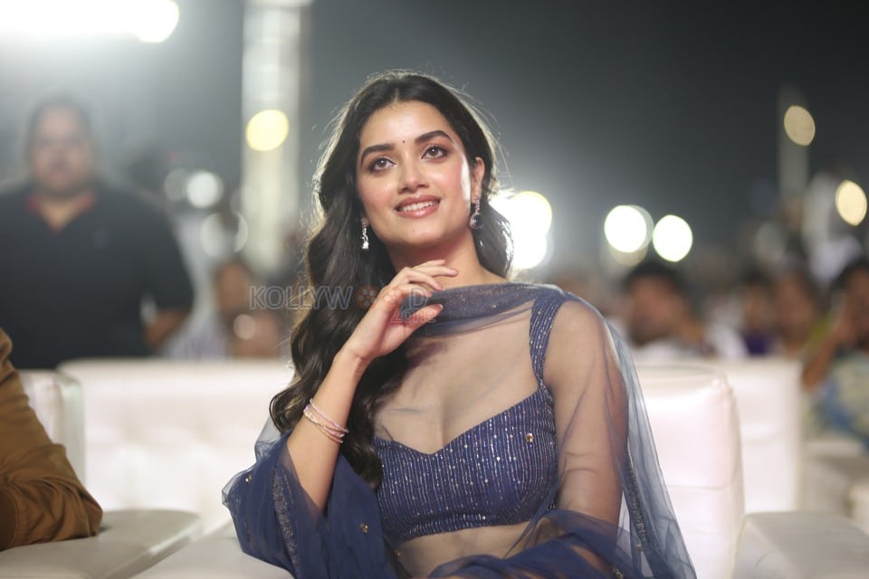 Heroine Bhagyashri Borse at Andhra King Taluka Pre Release Event Pictures 23