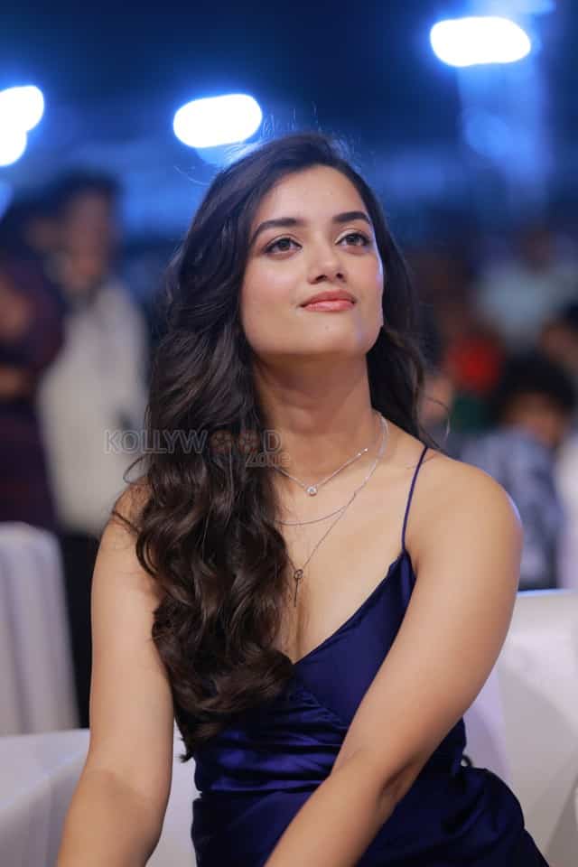 Heroine Bhagyashri Borse at Kingdom Movie Pre Release Event Photos 03