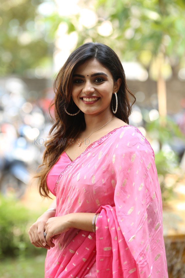 Actress Nayan Sarika at KA Movie Press Meet Pictures 19