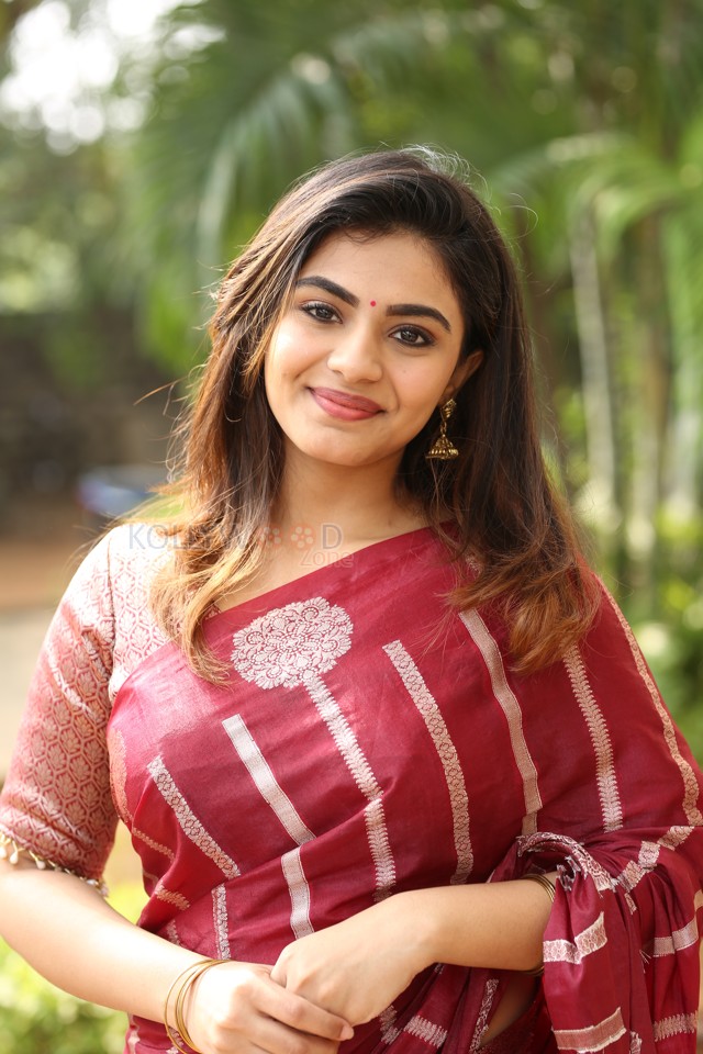 Actress Nayan Sarika at KA Movie Thanks Meet Photos 27