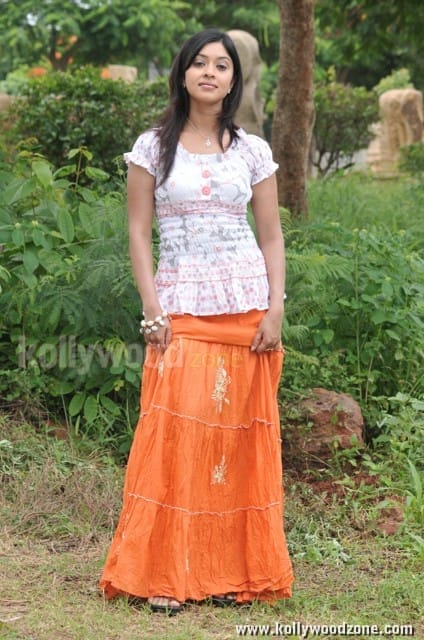 Actress Payal Gosh Hot And Spicy Pictures 37