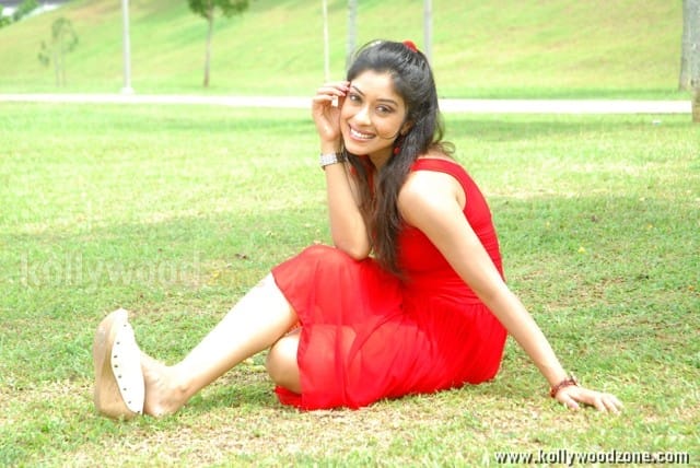 Actress Payal Gosh Hot And Spicy Pictures 40