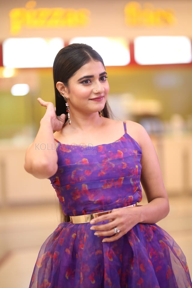 Actress Sai Srinika Reddy at Euphoria Glimpse Launch Event Pictures 11