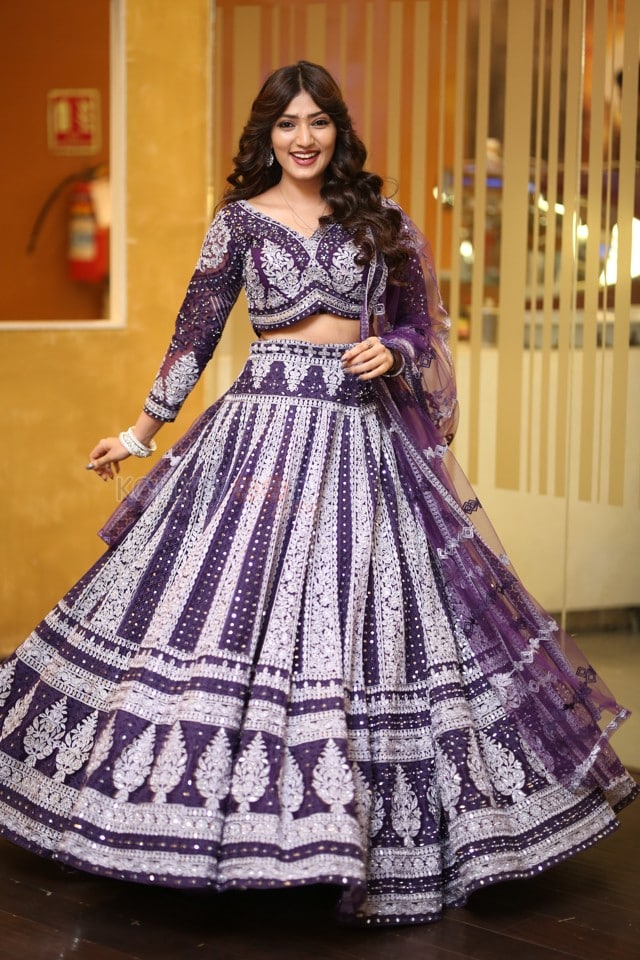 Actress Vihanshi Hegde at O Andala Rakshasi Movie Pre Release Event Pictures 19
