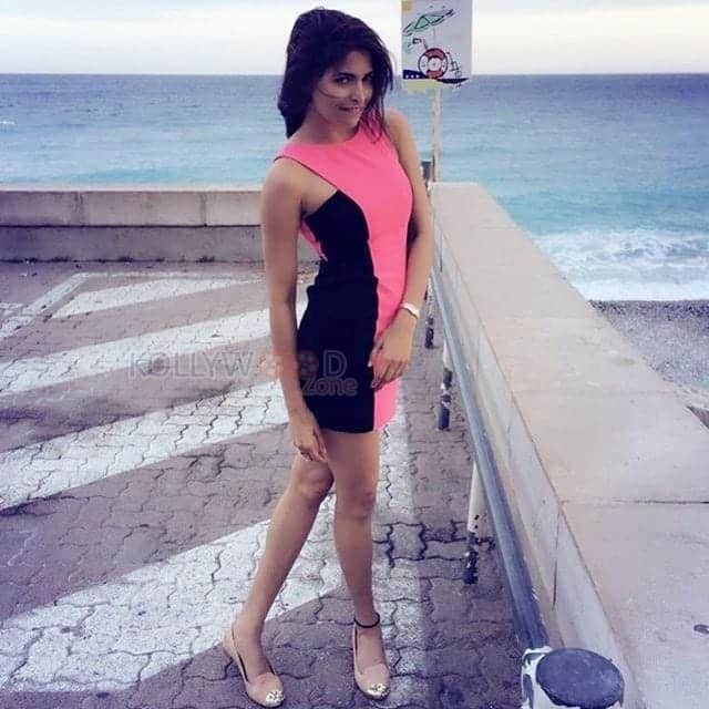 Parvathy Omnakuttan Sexy Bikini Stills 02