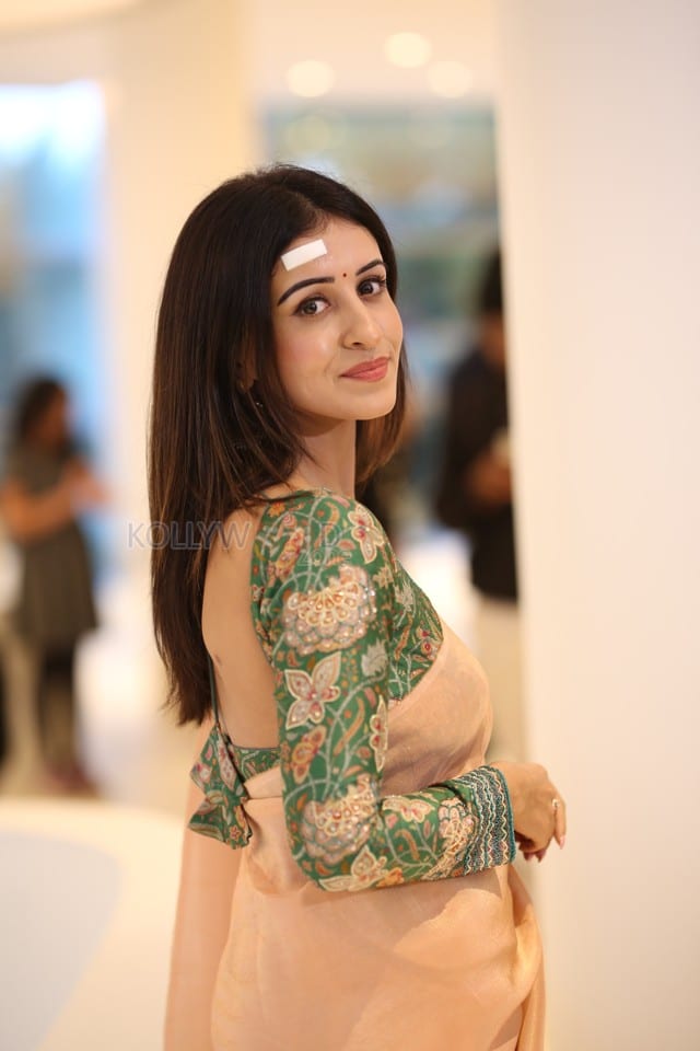 Actress Anshu Ambani at Mazaka Success Meet Pictures 06